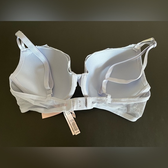 Victoria’s Secret Lightly Lined Bra. Size 36C. NWT - Picture 2 of 4